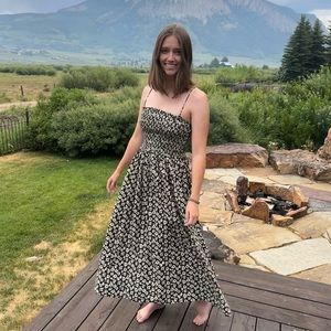 Meet your Posher, Cait